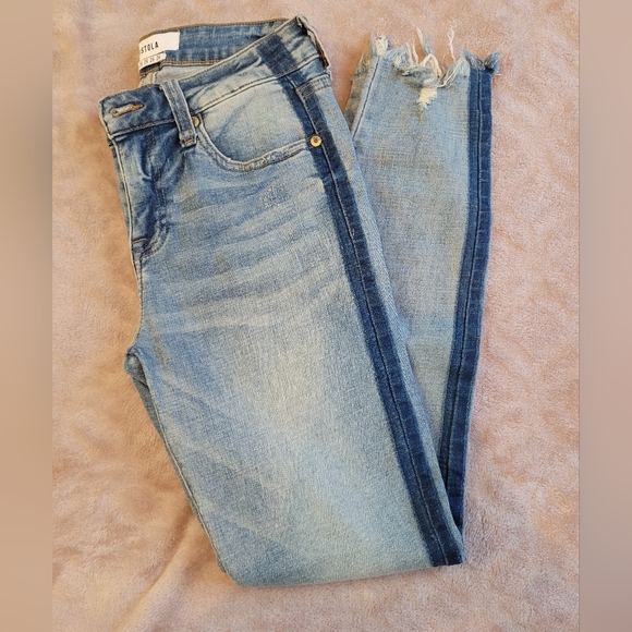 🌟 NWOT Pistola Jeans Mid Rise Skinny Ankle Jeans Size 26 - Picture 9 of 10